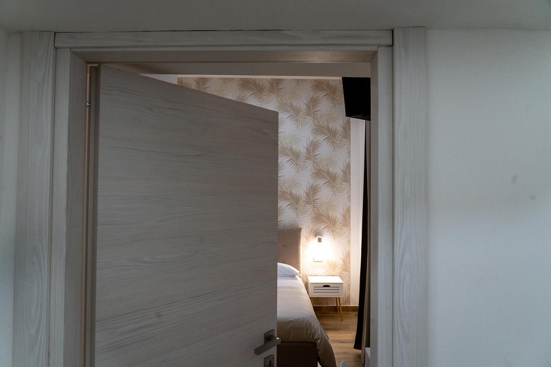 A Casa Di Edel Bed and Breakfast Napoli Eksteriør billede